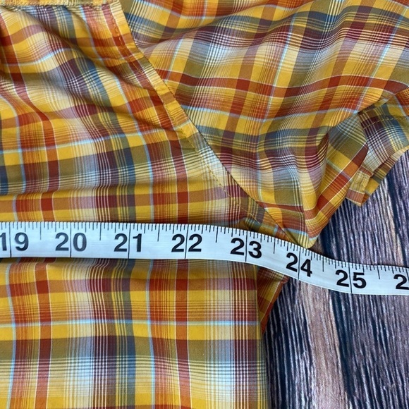 Marmot Plaid Button Down Shirt - Picture 10 of 11